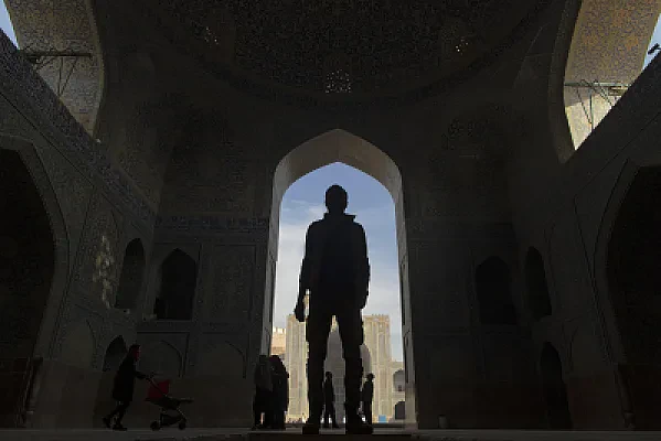 Applying to US Universities from Iran: Timeline, Documents, and Costs