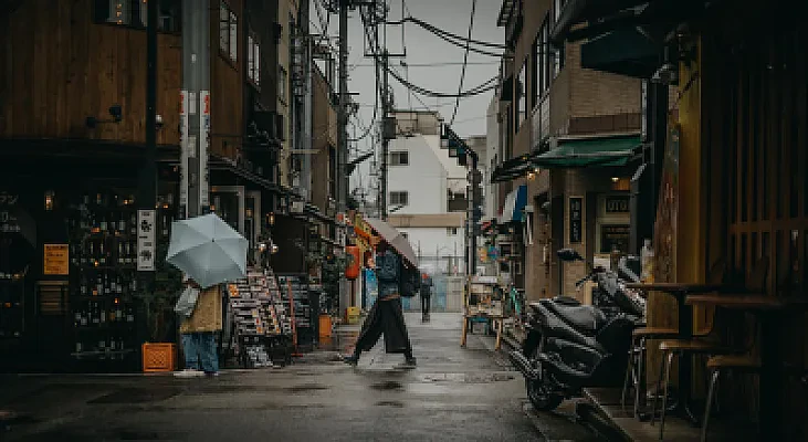 Canada-Japan and Canada-Korea Working Holiday Programs: Comparing the Two
