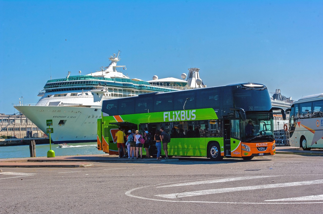 Cheapest Ways to Travel Around Europe as a Student