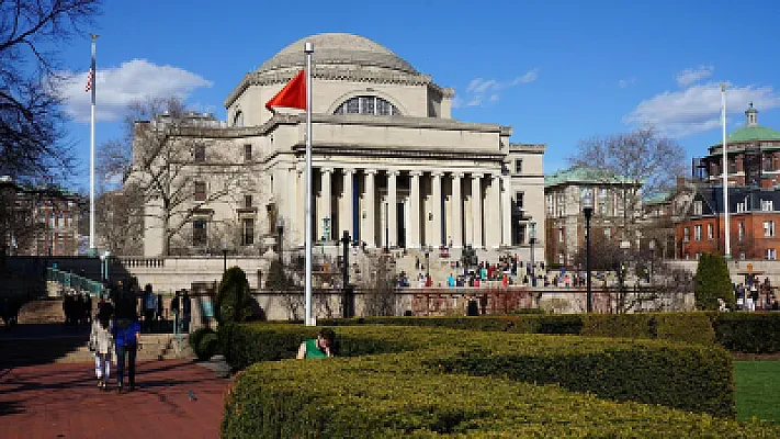 Choosing a Major on a College Application