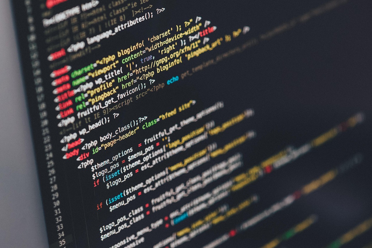 Choosing Between a Coding Bootcamp and a Computer Science Degree