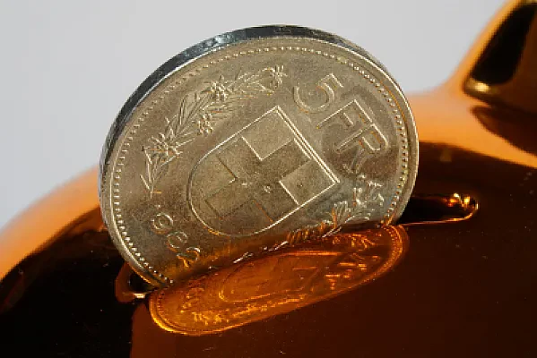 Common Banking Fees Students Should Avoid