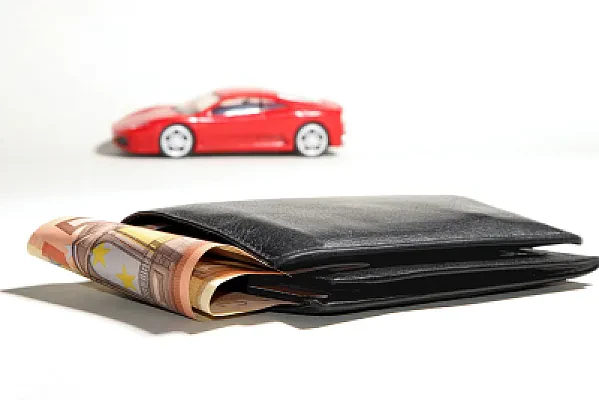 Cosigned vs No-Cosigner International Student Loans