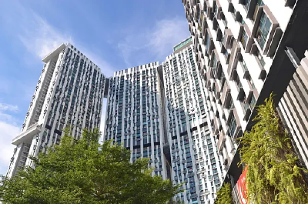 Cost of Housing and Living in Singapore for Canadian Students