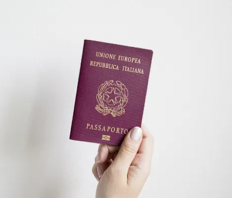 DACA Students Studying Abroad: Advance Parole and Travel Rules