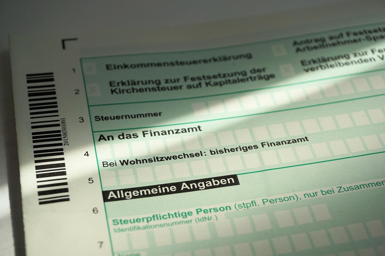 Filing US Taxes While Studying for a Degree Abroad