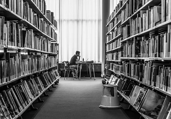 First-Generation Student Support Programs at European Universities