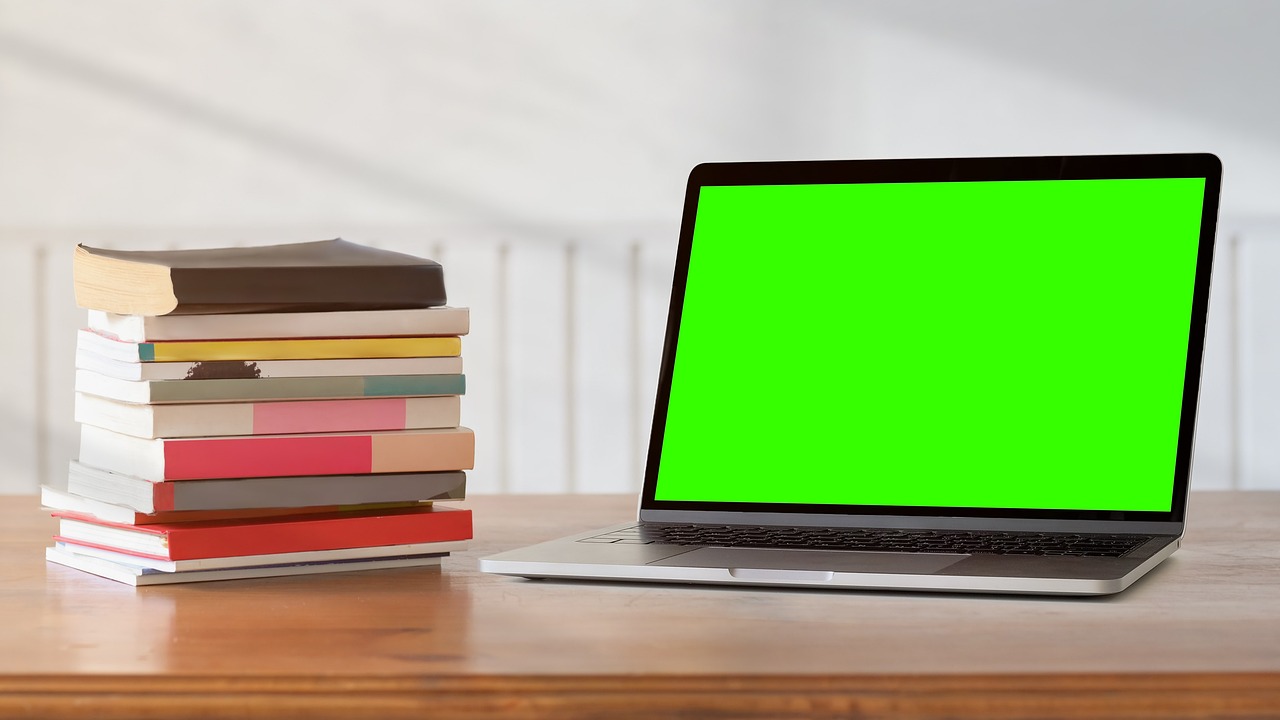 Fully Online Foreign Degrees While Living in ASEAN: Recognition, Cost and Employer Perception