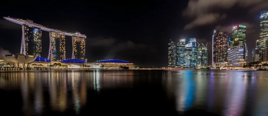 Hong Kong and Singapore University English Requirements for Canadian Applicants: When IELTS or TOEFL Is Waived