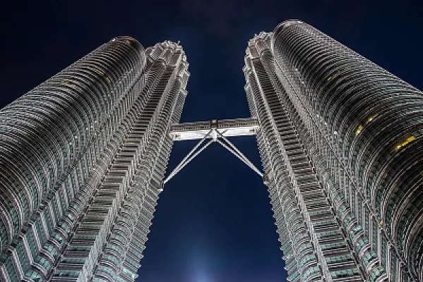 Choosing Between a Local Private University and a Twinning Programme in Malaysia