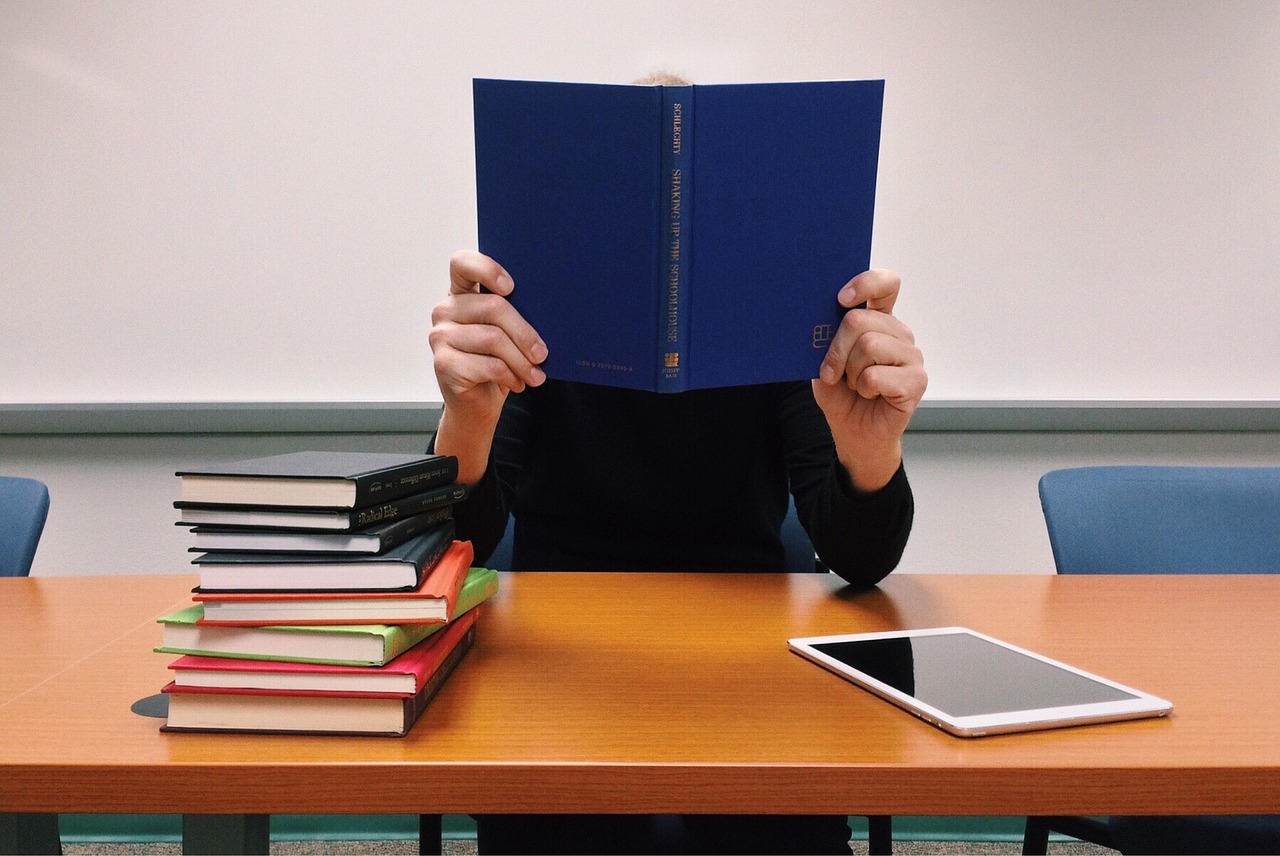 How to Read a University's Program Page and Course Handbook Before Applying