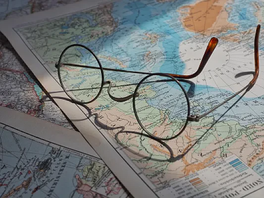 Study Abroad Scholarships for Indonesian Students: Programs Worth Applying To