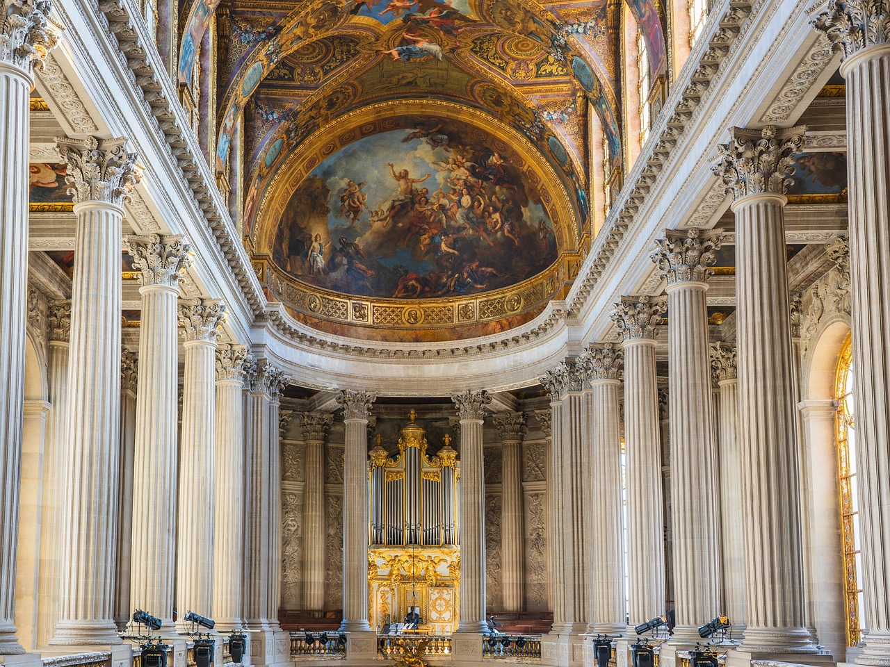 Religious and Interfaith Life on Campus: Chaplaincy Services at UK Universities