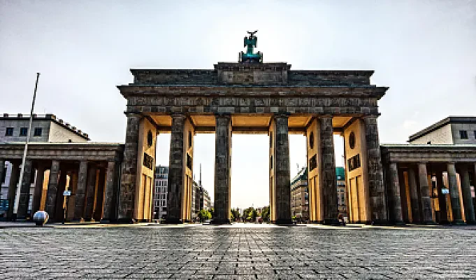 How ASEAN Students Certify and Submit Documents to German Universities Through Uni-Assist