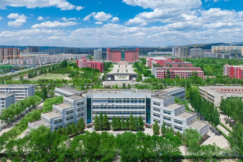 Datong University campus scene