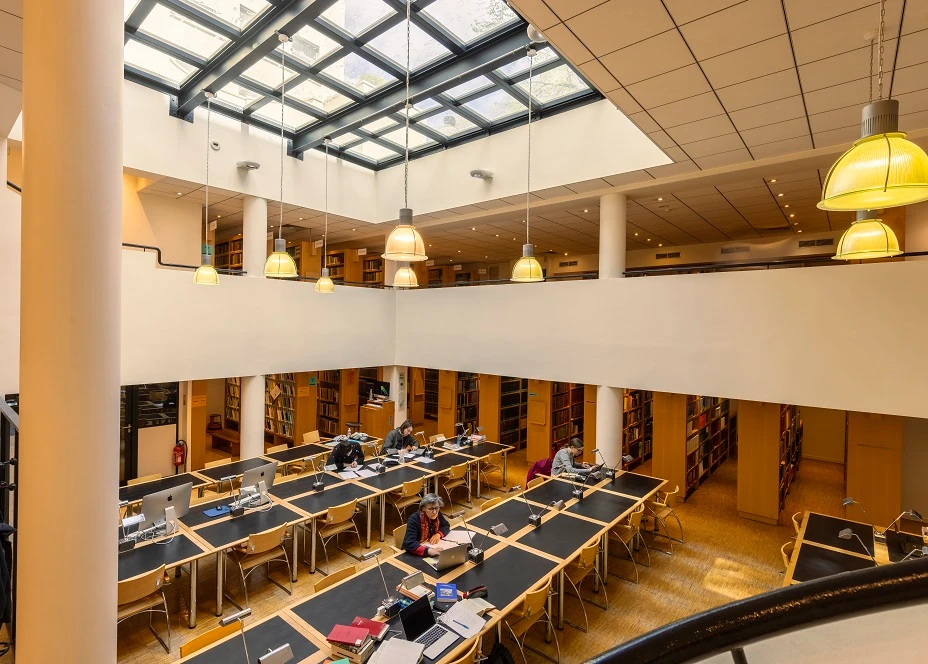 Institut catholique de paris campus from the outside