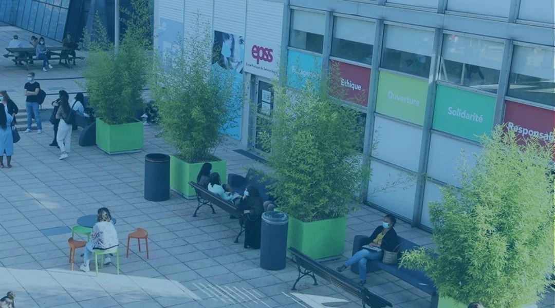 Students at Institut Polytechnique Saint-Louis