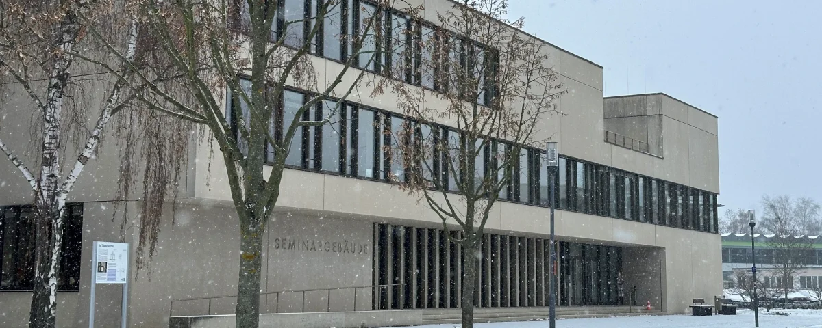 Fachhochschule für Finanzen Brandenburg campus scene