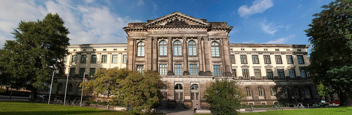 Hochschule für Musik Dresden institutional facilities