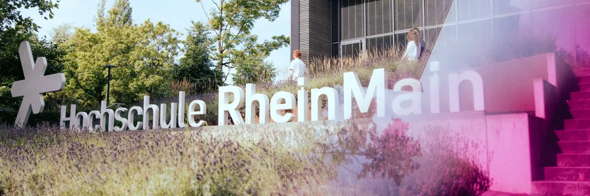 Students at RheinMain University of Applied Sciences