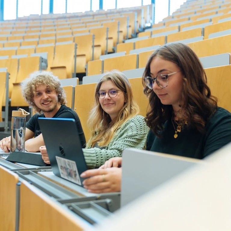 Schmalkalden University of Applied Sciences community on campus
