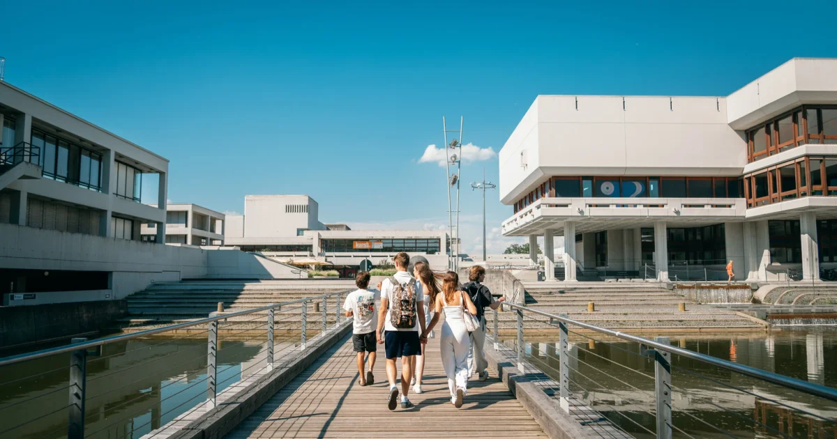 Universität Regensburg central facility