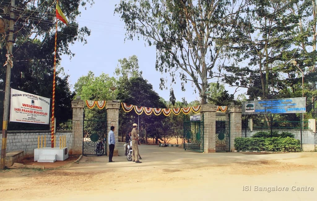 Around Indian Statistical Institute campus