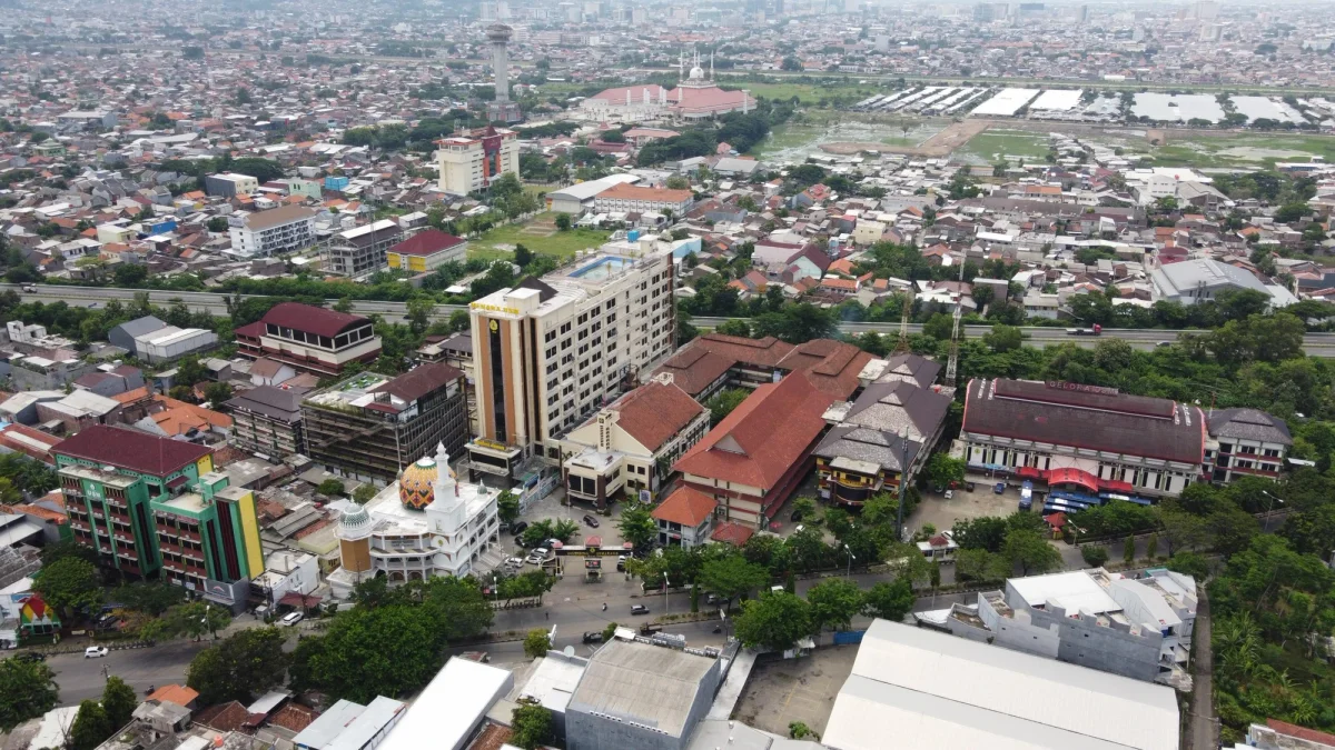 Semarang University institutional building