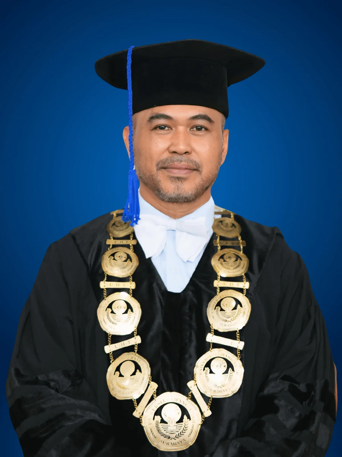 Students at Universitas Hang Tuah