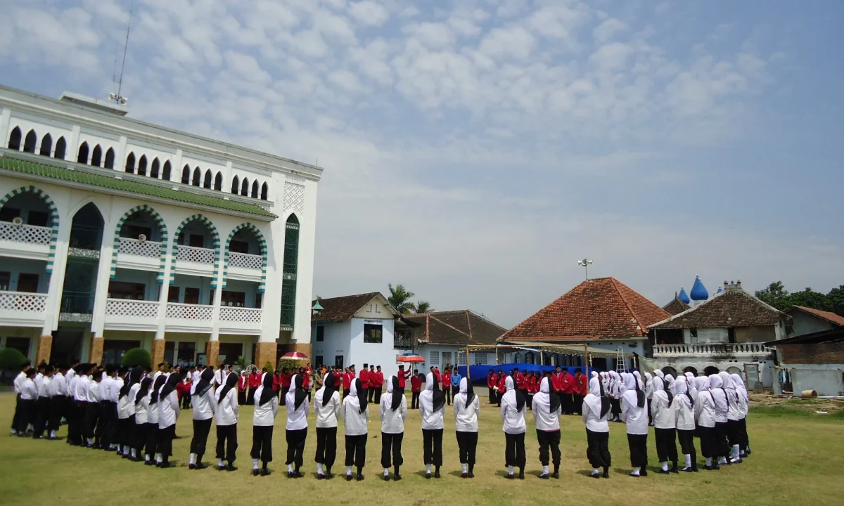 Wahidiyah University campus scene