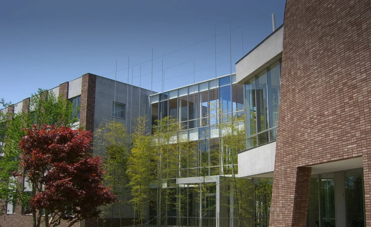 Daily life at International College for Postgraduate Buddhist Studies
