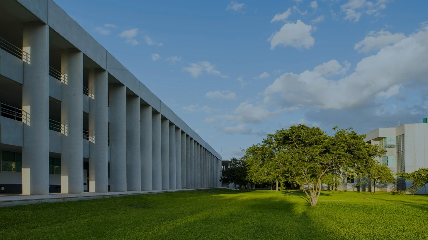 Marist University of Mérida campus from the outside