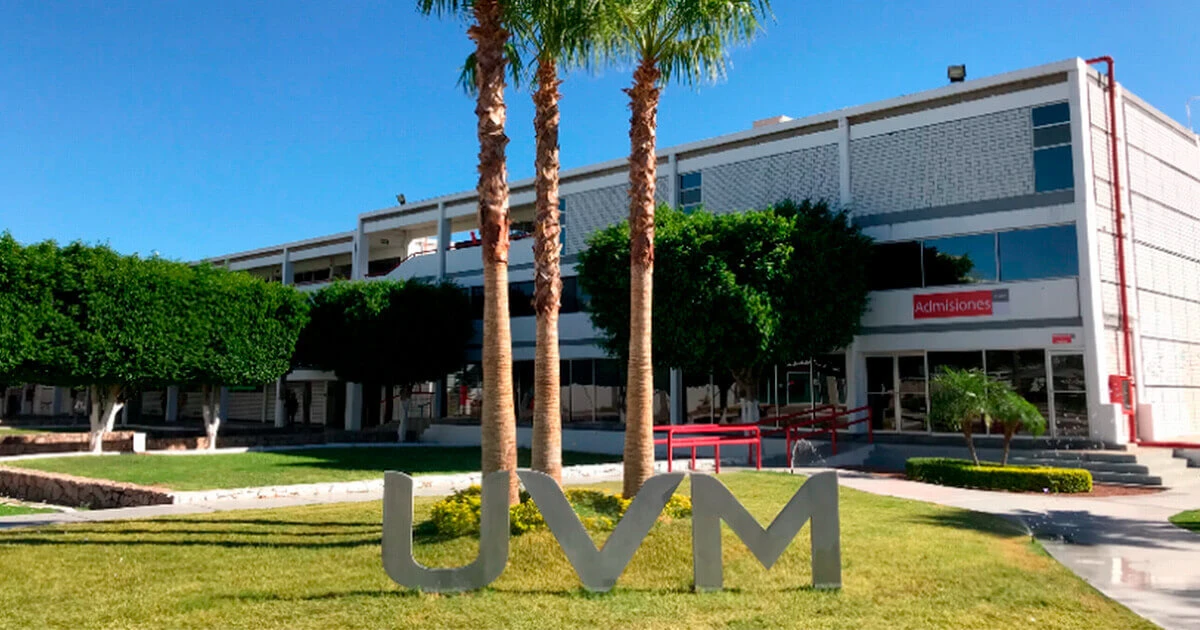 The Universidad del Valle de México campus grounds
