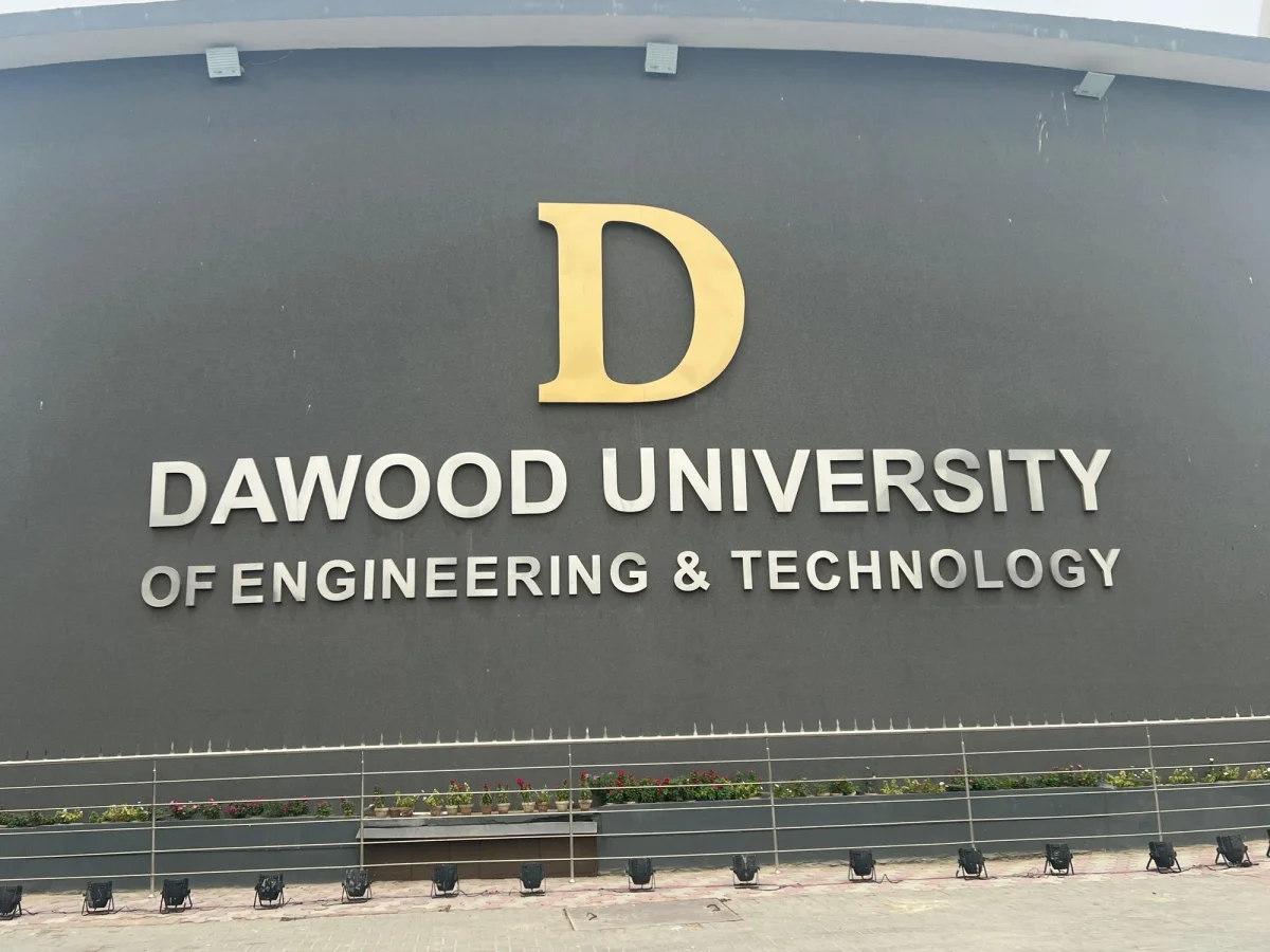 Dawood University of Engineering and Technology campus and facilities