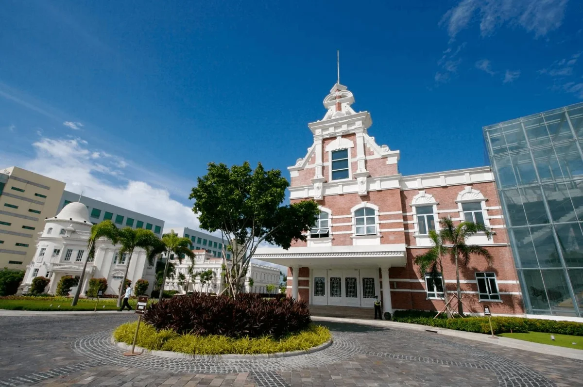 View of the Enderun Colleges campus