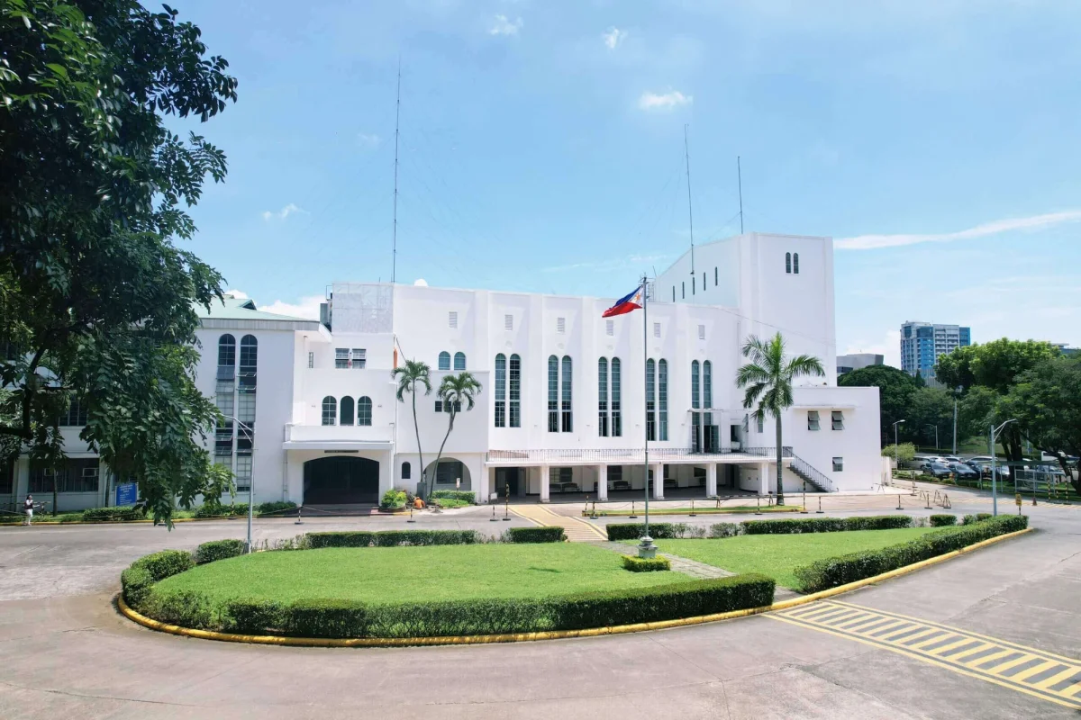 Miriam College campus from the outside