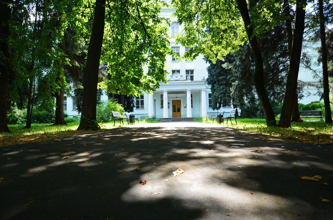 National Institute of Business campus from the outside
