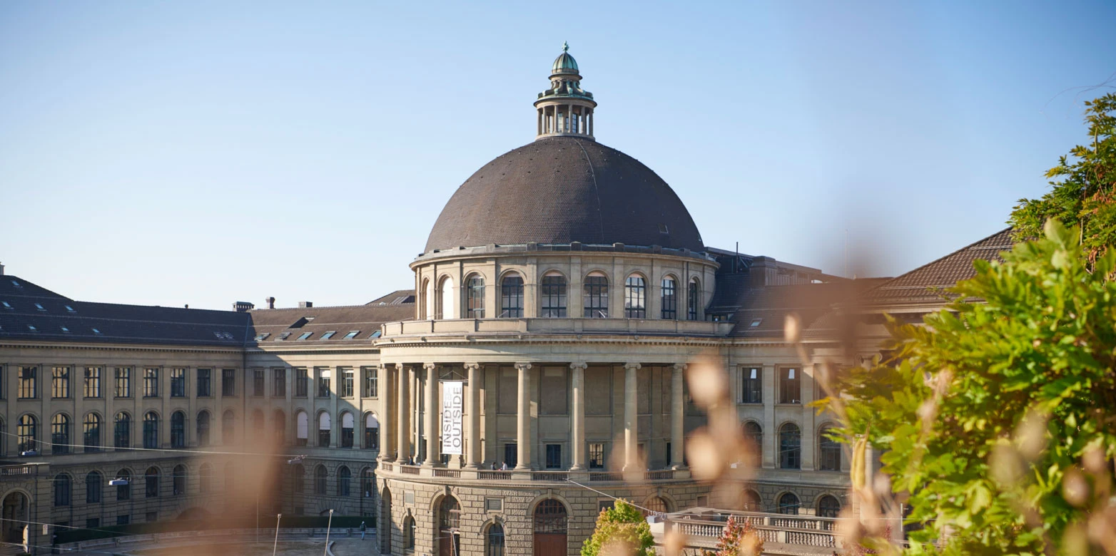 Front view of Eidgenössische Technische Hochschule Zürich