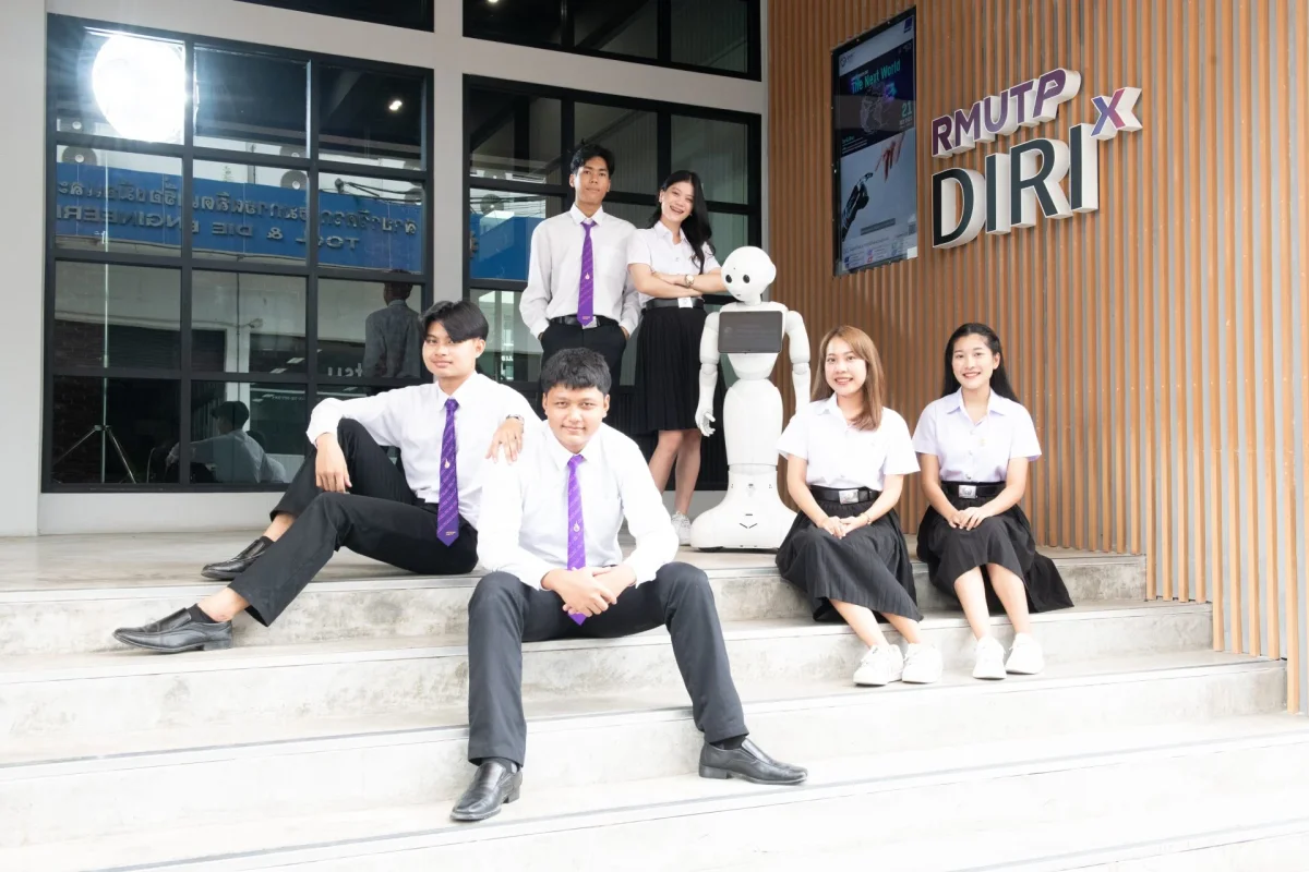 Rajamangala University of Technology Phra Nakhon campus scene