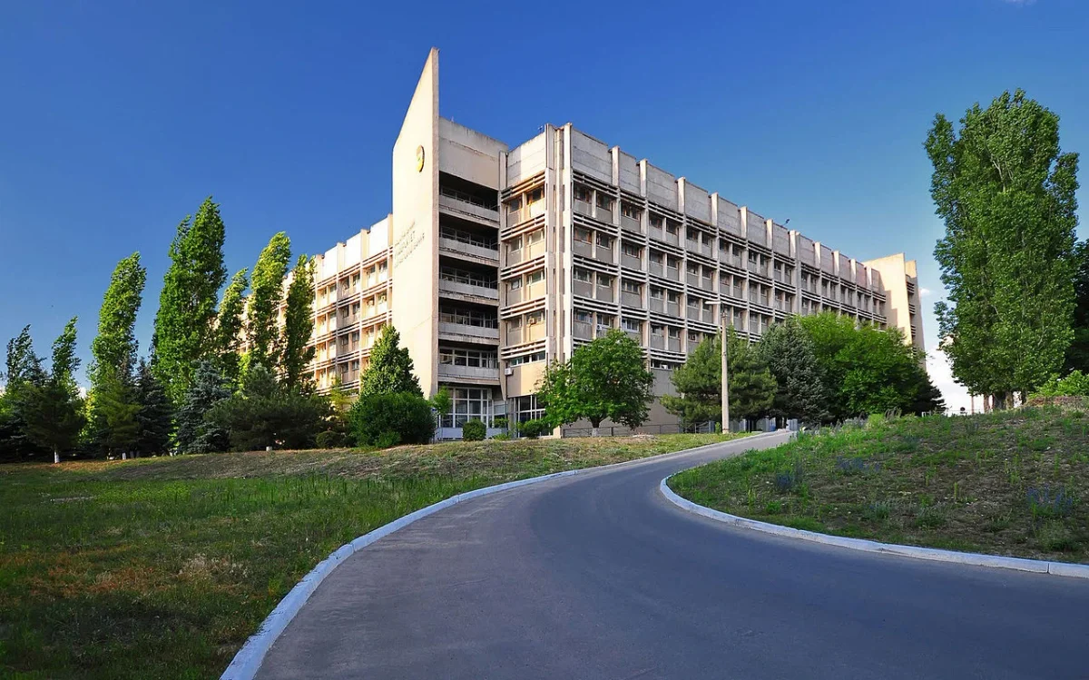 Admiral Makarov National University of Shipbuilding campus scene
