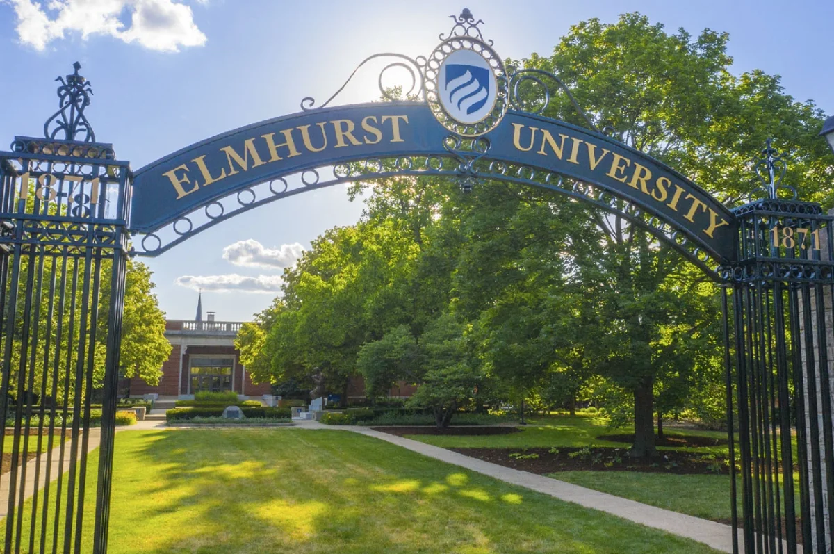 Elmhurst University campus from the outside