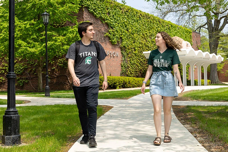 Students at Illinois Wesleyan University