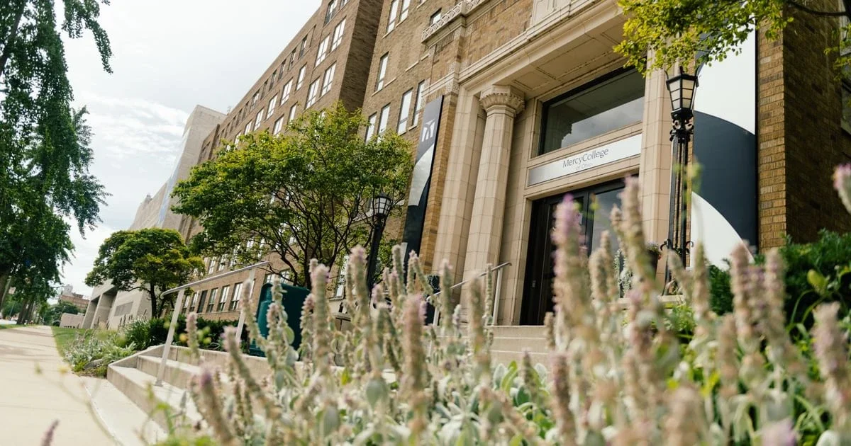 Mercy College of Ohio campus from the outside