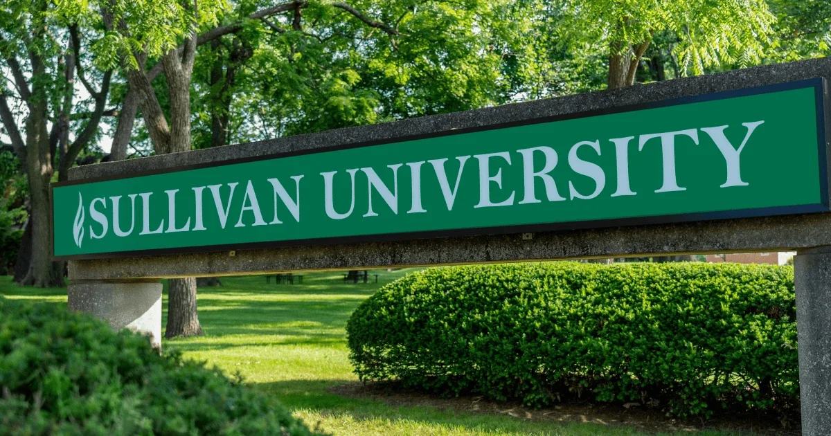 Approach to Sullivan University campus