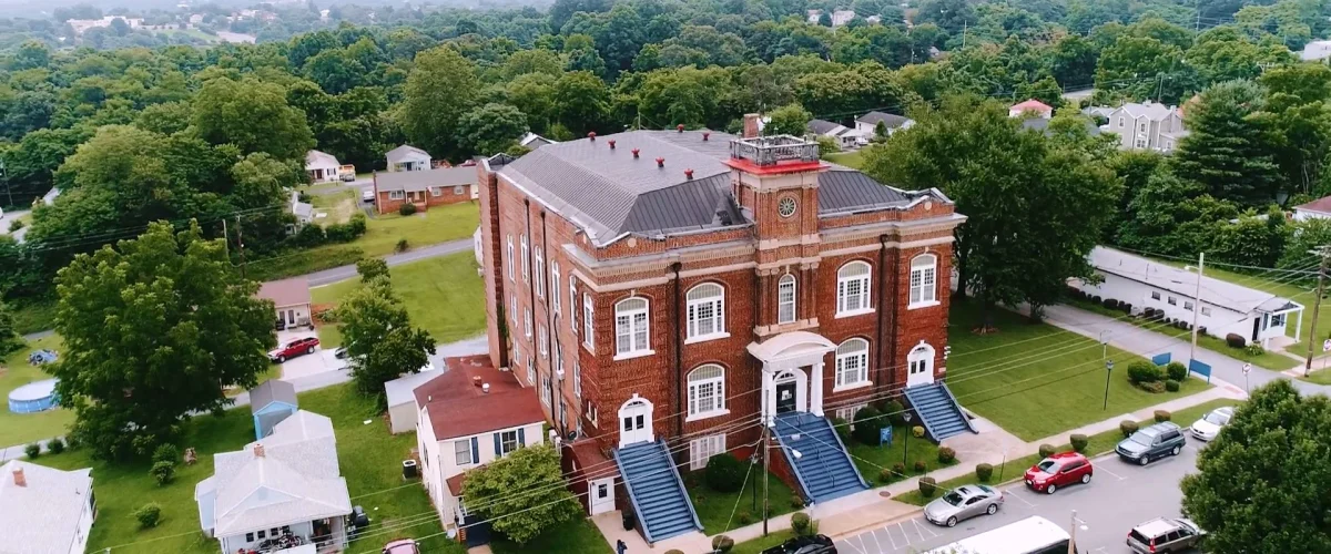 Virginia University of Lynchburg institutional setting